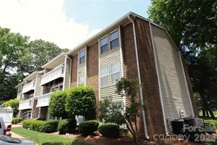 1645 Arlyn Cir, Charlotte, NC 28213 - Photo 1
