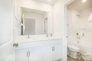 8140 Clairwood Dr, Charlotte, NC 28269 - Photo 17