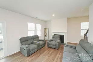 8140 Clairwood Dr, Charlotte, NC 28269 - Photo 5