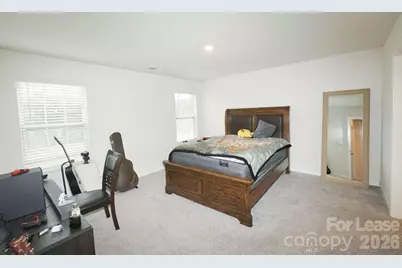 8140 Clairwood Drive, Charlotte, NC 28269 - Photo 11