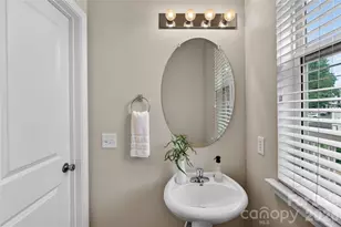 1508 Walnut View Dr, Charlotte, NC 28208 - Photo 15