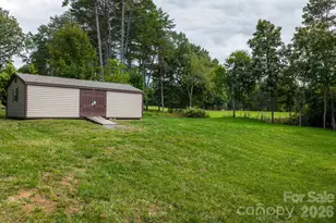 4850 Woodwinds Dr NE, Hickory, NC 28601 - Photo 7