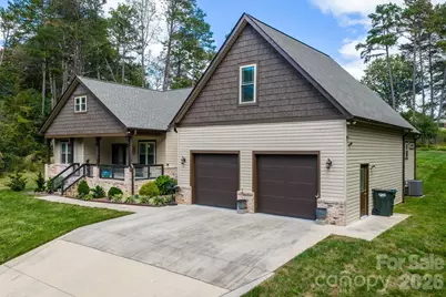 4850 Woodwinds Drive NE, Hickory, NC 28601 - Photo 5