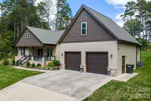 4850 Woodwinds Dr NE, Hickory, NC 28601 - Photo 5