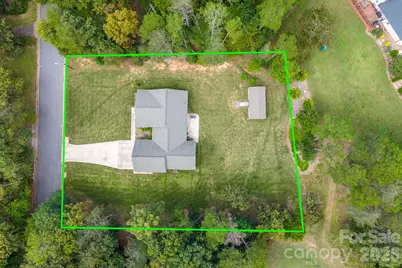 4850 Woodwinds Drive NE, Hickory, NC 28601 - Photo 11