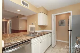 11086 Harrowfield Rd, Charlotte, NC 28226 - Photo 5