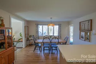 22 Stoney Nob Dr, Hendersonville, NC 28792 - Photo 13