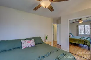 22 Stoney Nob Dr, Hendersonville, NC 28792 - Photo 29