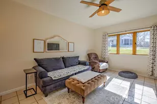 22 Stoney Nob Dr, Hendersonville, NC 28792 - Photo 17