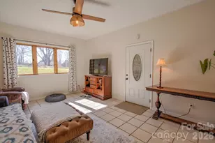 22 Stoney Nob Dr, Hendersonville, NC 28792 - Photo 15