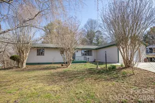 22 Stoney Nob Dr, Hendersonville, NC 28792 - Photo 3