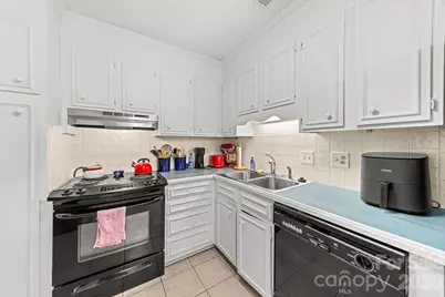 10204 Camelback Circle, Charlotte, NC 28226 - Photo 11