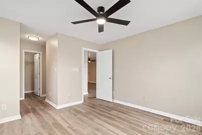 1134 Plaza Walk Drive, Charlotte, NC 28215 - Photo 7