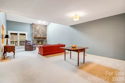 1104 Red Oak Drive, Hendersonville, NC 28791 - Photo 9