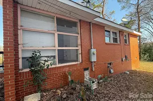 1920 Irma St, Charlotte, NC 28216 - Photo 3