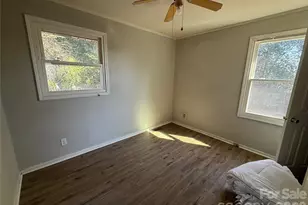 1920 Irma St, Charlotte, NC 28216 - Photo 11