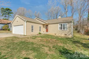 7015 Hunters Glen Dr, Charlotte, NC 28214 - Photo 3