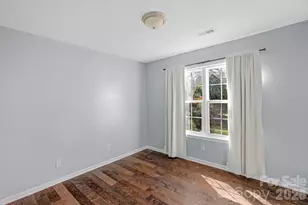 7015 Hunters Glen Dr, Charlotte, NC 28214 - Photo 17