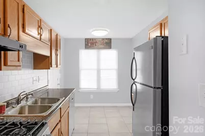 7015 Hunters Glen Drive, Charlotte, NC 28214 - Photo 9