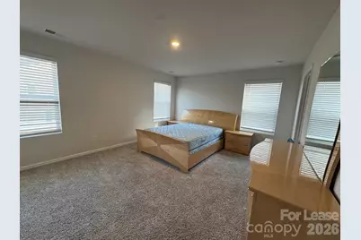 1070 Plumcrest Drive, Charlotte, NC 28216 - Photo 9