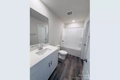 1070 Plumcrest Drive, Charlotte, NC 28216 - Photo 15