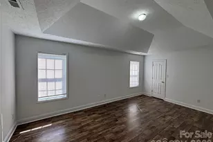 1701 Wilburn Park Ln, Charlotte, NC 28269 - Photo 23