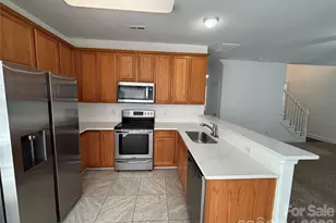 1701 Wilburn Park Ln, Charlotte, NC 28269 - Photo 11