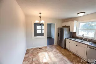 120 Sunset Ln, Bessemer City, NC 28016 - Photo 11