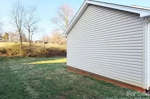 269 Green Meadows Dr, Taylorsville, NC 28681 - Photo 35