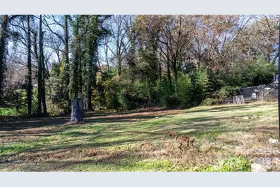 204 22nd Avenue NE, Hickory, NC 28601 - Photo 17