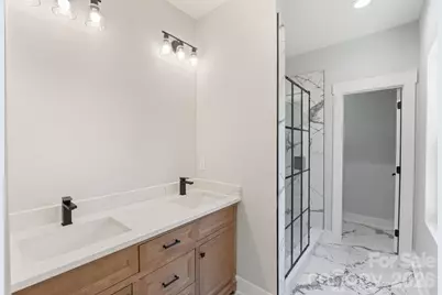 908 30th Avenue Drive NW, Hickory, NC 28601 - Photo 17