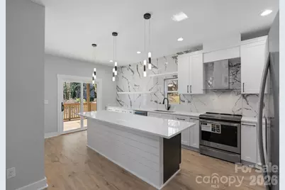 908 30th Avenue Drive NW, Hickory, NC 28601 - Photo 7