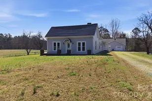 1833 Mountain Creek Rd, Albemarle, NC 28001 - Photo 5