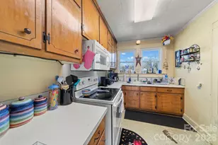 1833 Mountain Creek Rd, Albemarle, NC 28001 - Photo 15