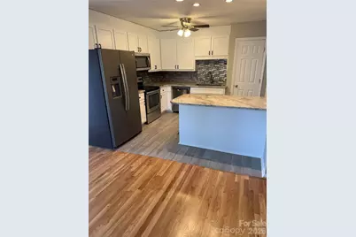 3840 Cherry Grove Drive, Hickory, NC 28602 - Photo 9