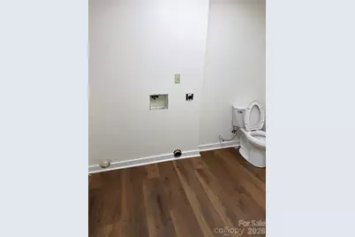 3840 Cherry Grove Drive, Hickory, NC 28602 - Photo 21