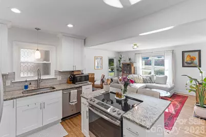 3318 Campbell Drive, Charlotte, NC 28205 - Photo 13