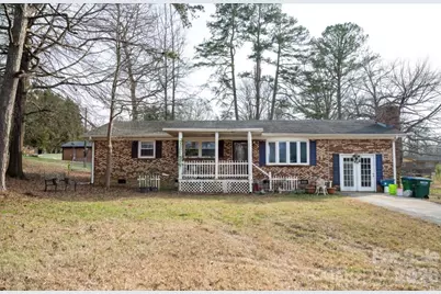 406 E Texas Avenue, Bessemer City, NC 28016 - Photo 1