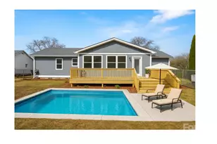 322 NE 57th Street NE, Oak Island, NC 28465 - Photo 35