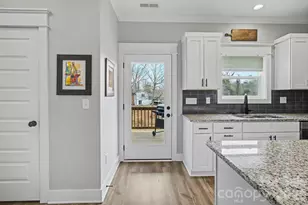 9 Crane St, Asheville, NC 28806 - Photo 17