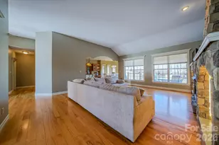 3975 Plantation Dr, Morganton, NC 28655 - Photo 23