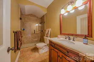 3975 Plantation Dr, Morganton, NC 28655 - Photo 29