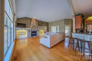 3975 Plantation Dr, Morganton, NC 28655 - Photo 21