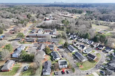 6041 Crape Myrtle Lane, Charlotte, NC 28216 - Photo 5