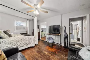 8 Linda Vista Dr, Asheville, NC 28806 - Photo 3