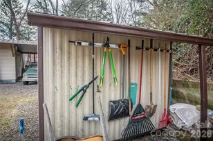 8 Linda Vista Dr, Asheville, NC 28806 - Photo 13