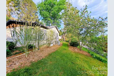 8 Linda Vista Drive, Asheville, NC 28806 - Photo 3