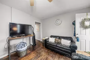 8 Linda Vista Dr, Asheville, NC 28806 - Photo 5