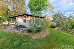 8 Linda Vista Dr, Asheville, NC 28806 - Photo 17