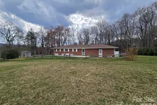 100 Chapel Rd, Black Mountain, NC 28711 - Photo 5